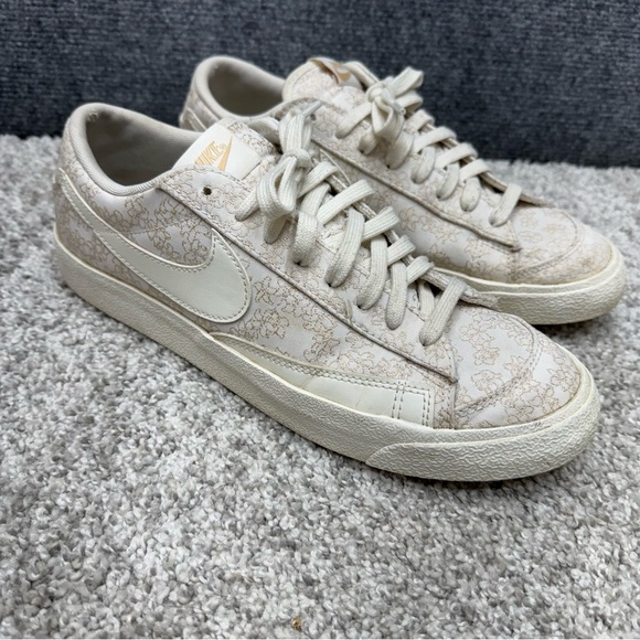 Nike Blazer Low 77 SE Daisy Jacquard Sesame Shoes DR9955 100 women's size 11 - Picture 5 of 8